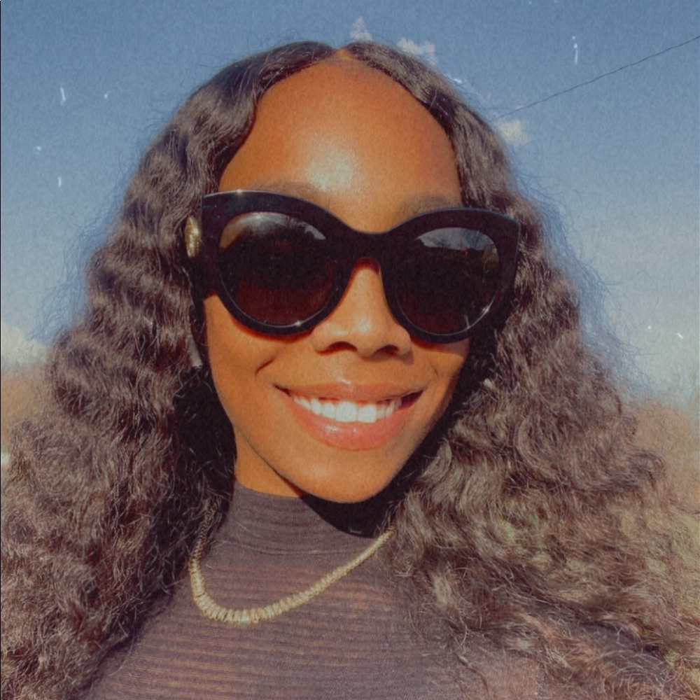 Meet your Posher, Jaquita